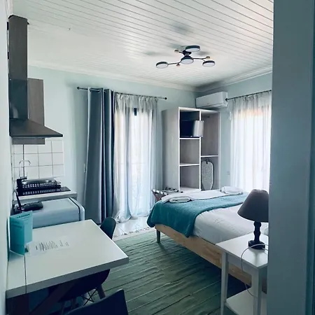 Theros Nydri (Lefkada)