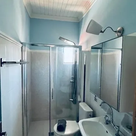 Apartament Theros