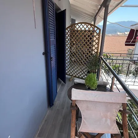 Apartament Theros