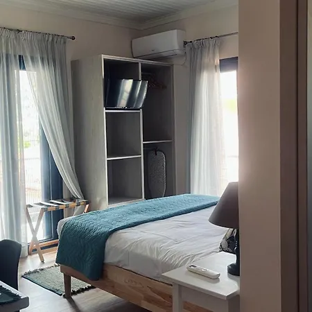 Theros Apartament Nydri (Lefkada)